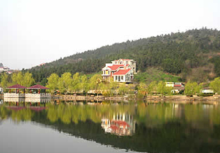 紫薯山庄拓展基地